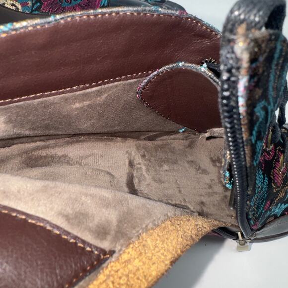 Floral Embossed Oxford Boots Womens size 9.5(41) - Picture 9 of 9